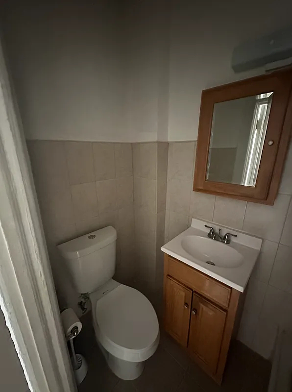 1271 Brooklyn ave - Photo 9