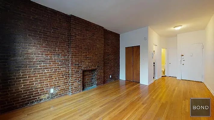 1616 York Avenue - Photo 1