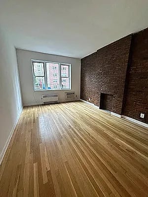 1616 York Avenue - Photo 0