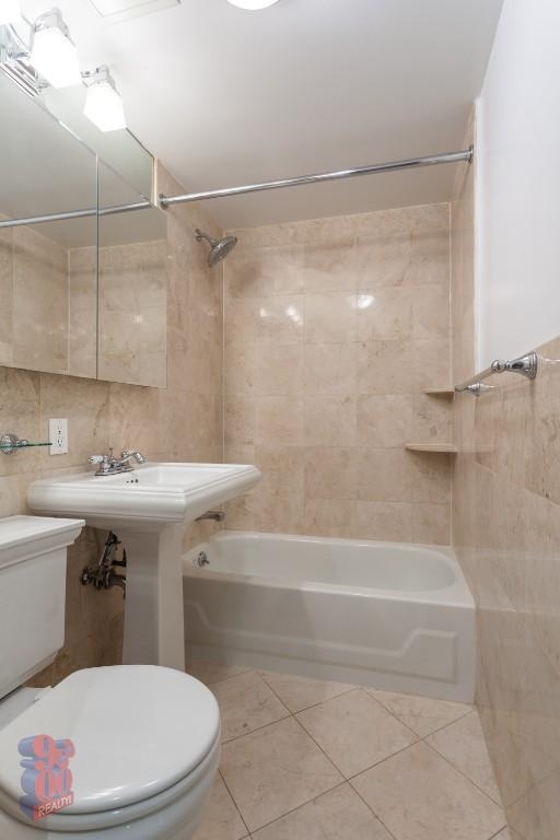 521 East 5th Street - Photo 3