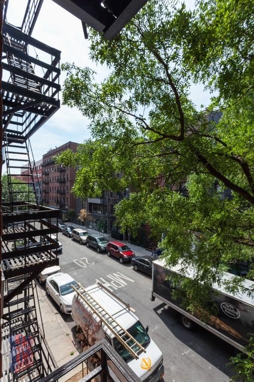 521 East 5th Street - Photo 4