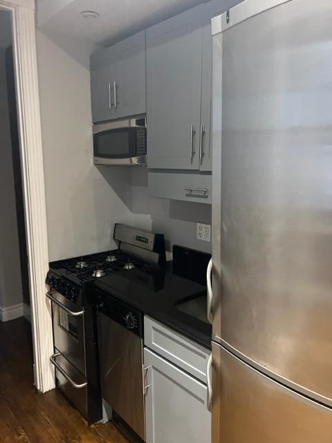 416 East 13th Street - Photo 4