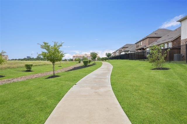 2028 Saddle Way - Photo 26