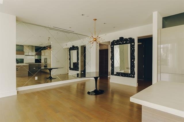 2025 Woodall Rodgers Freeway - Photo 15