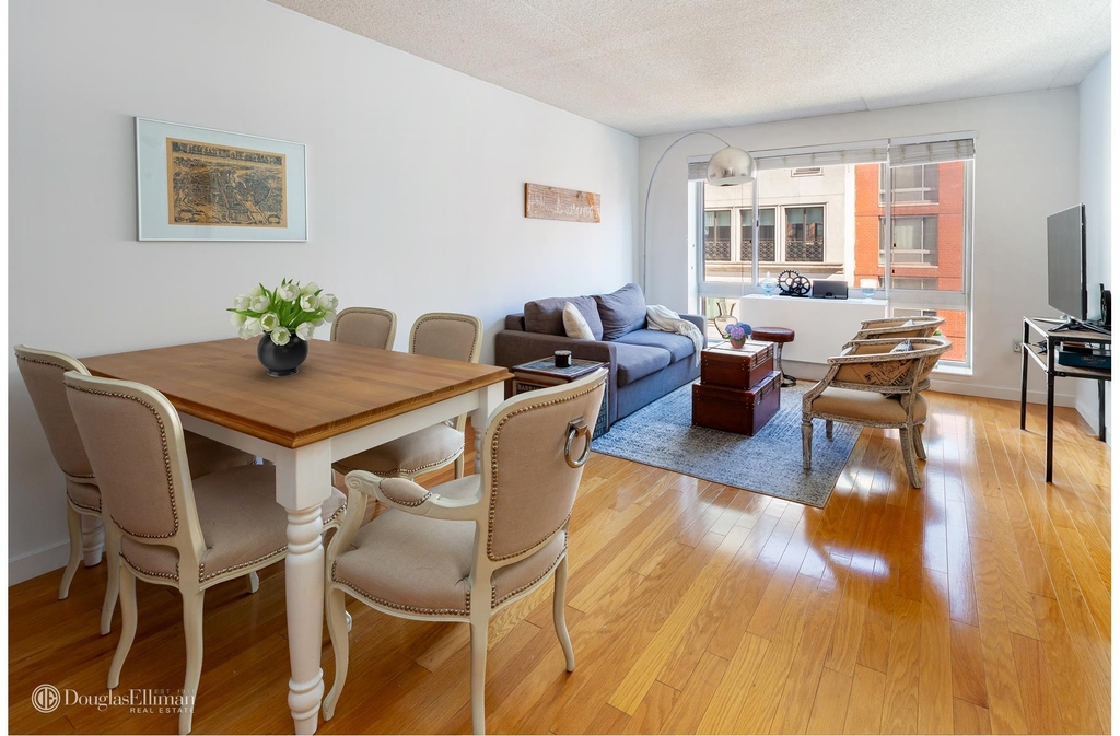 555 W 23rd St - Photo 0