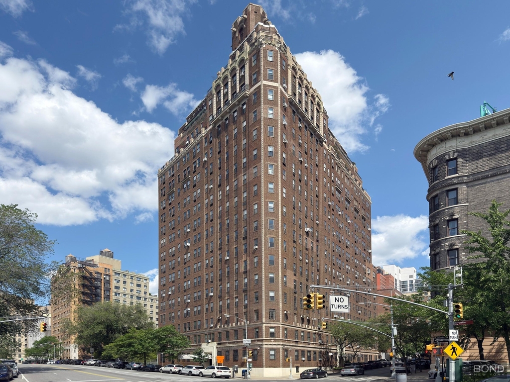 230 Riverside Drive - Photo 10