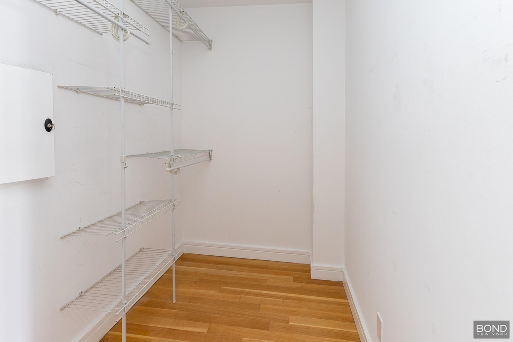 230 Riverside Drive - Photo 7