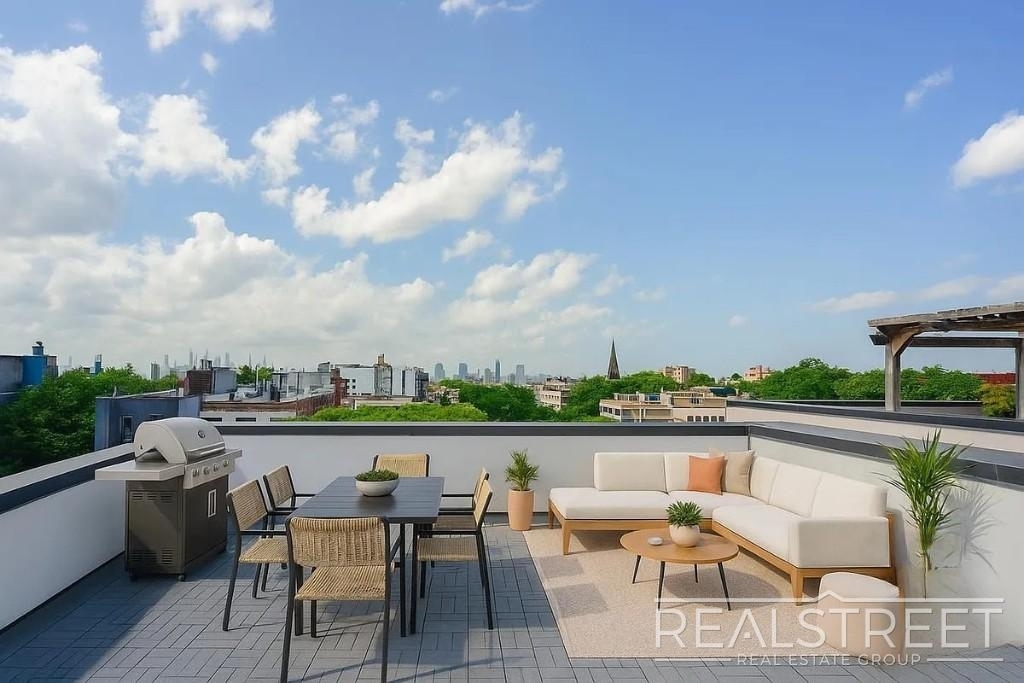 141 Meserole Street - Photo 7