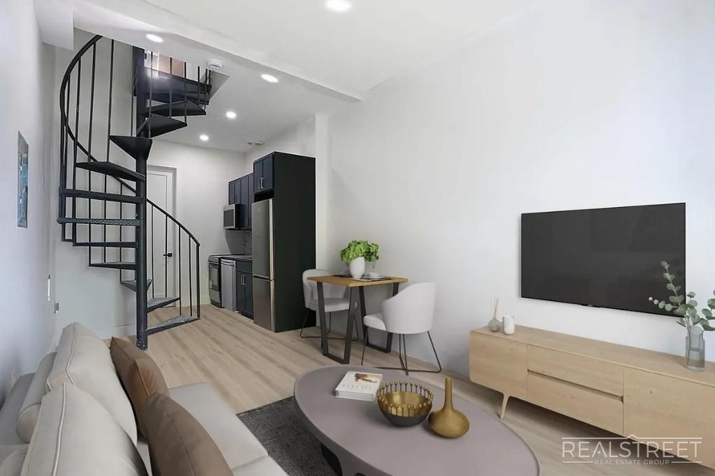 141 Meserole Street - Photo 0