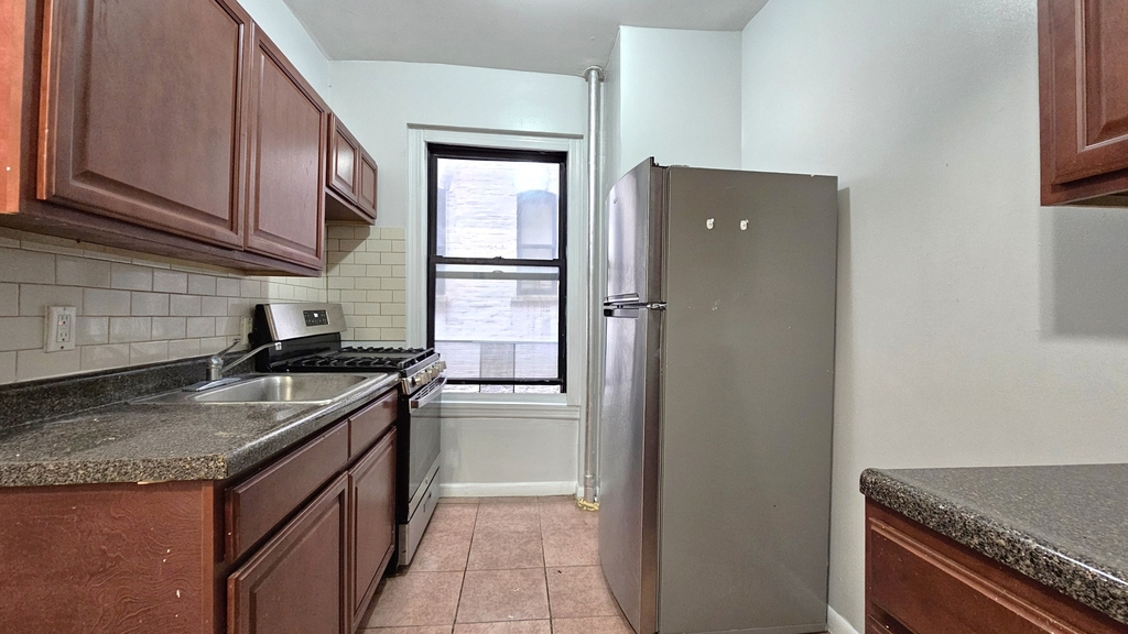 539 West 156th Street - Photo 3