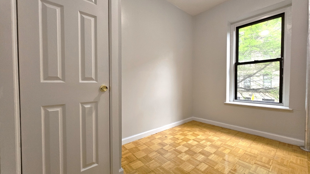 539 West 156th Street - Photo 8