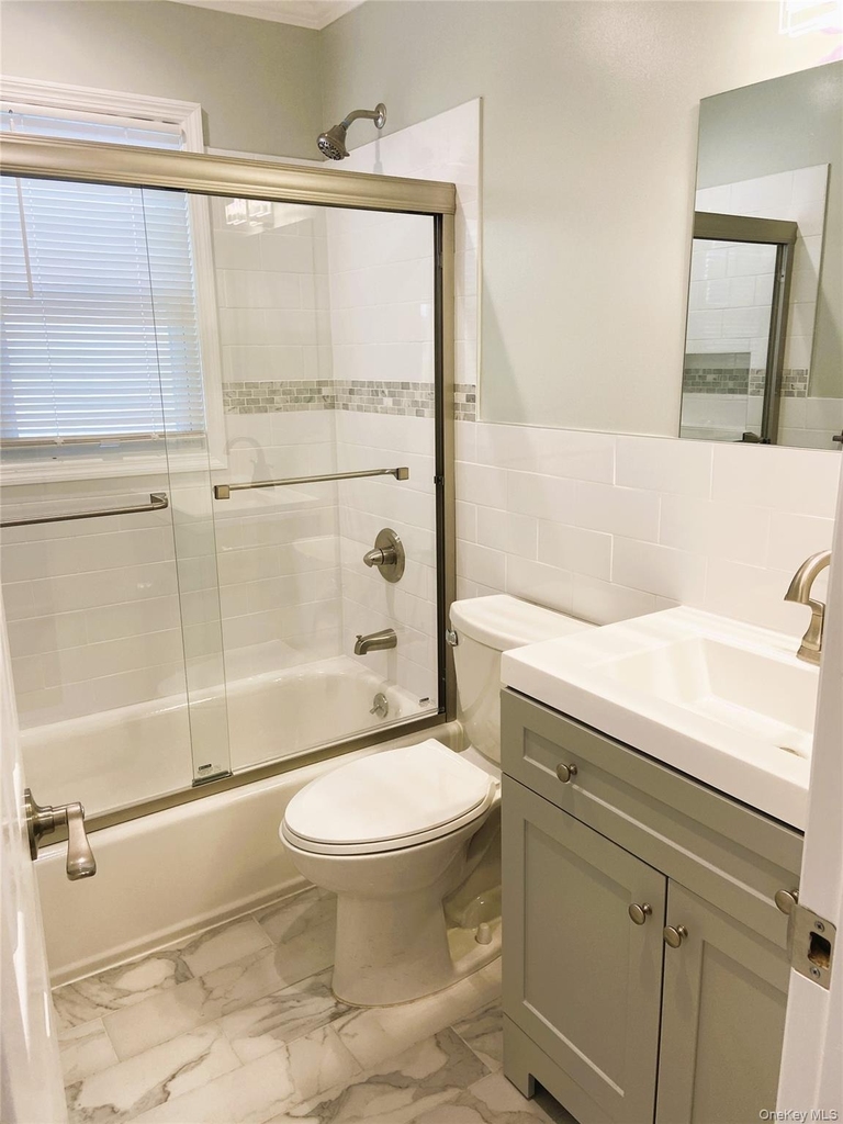 473 Franklin Boulevard - Photo 6