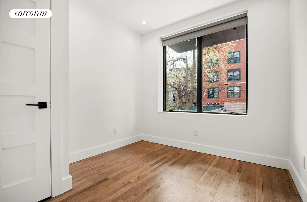 568 Lafayette Avenue - Photo 2