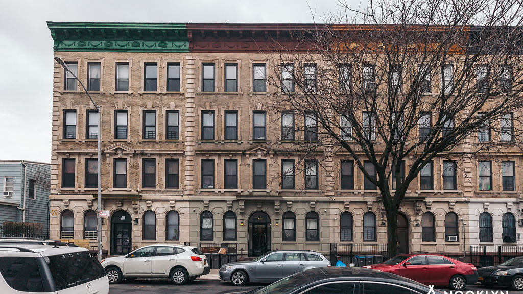 772 Jefferson Avenue - Photo 1