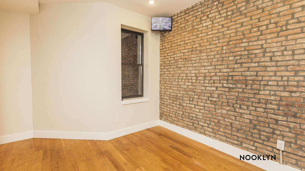 772 Jefferson Avenue - Photo 13