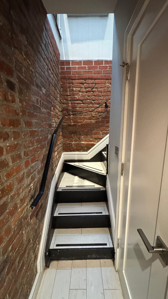 East 13th Street - Photo 3