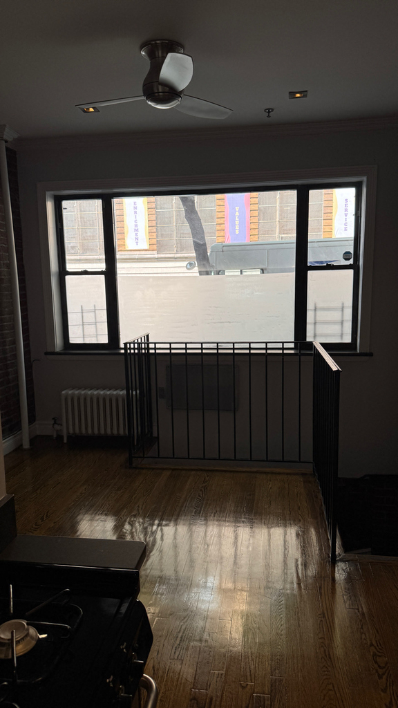 East 13th Street - Photo 11