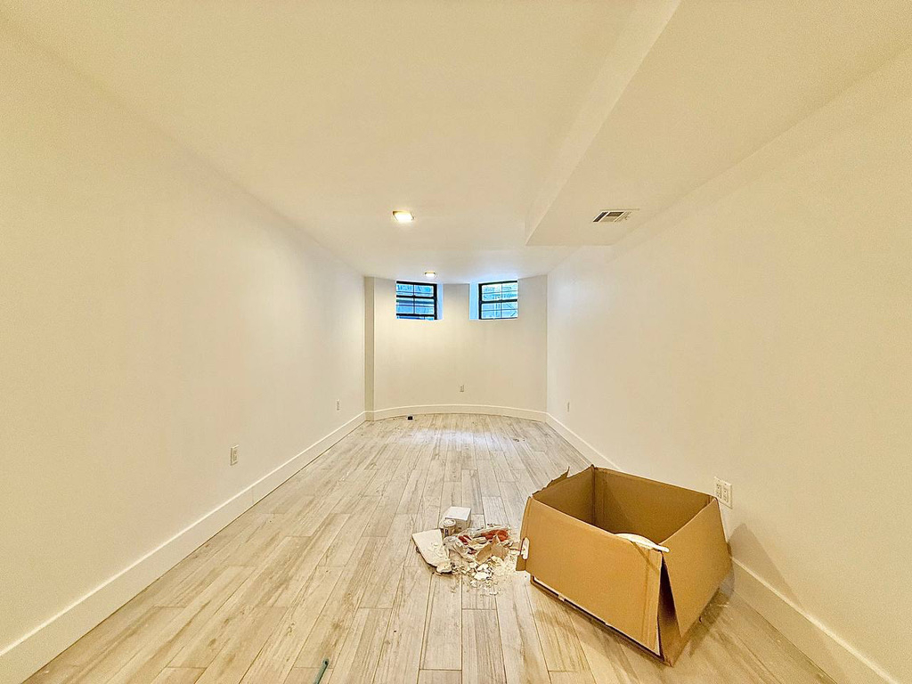 Halsey St & Tompkins Ave - Photo 4