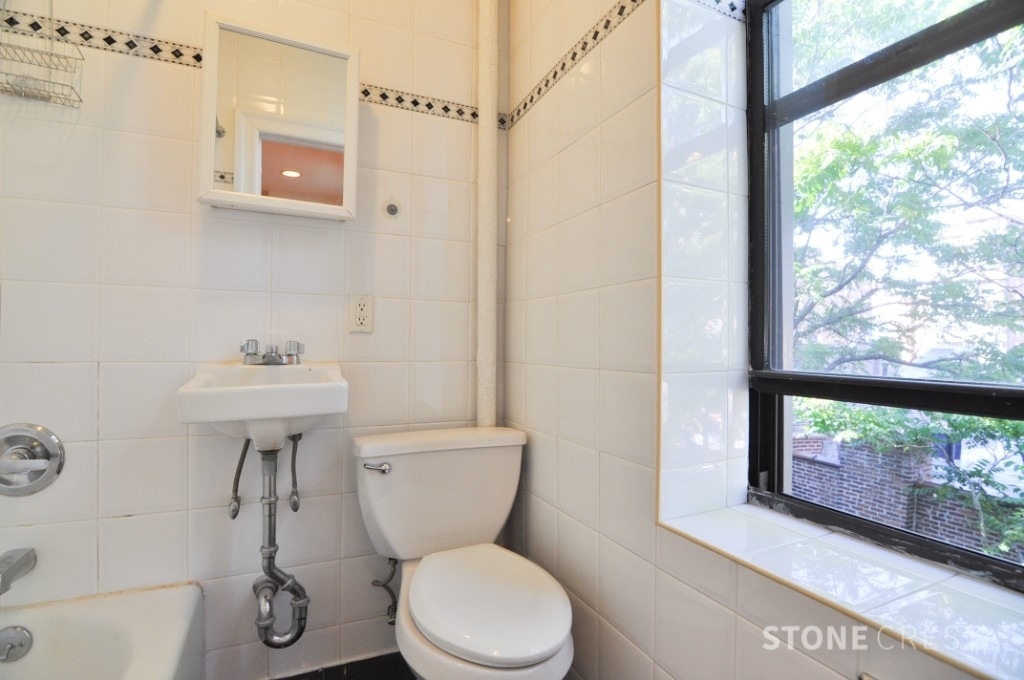 515 W 122nd Street - Photo 3