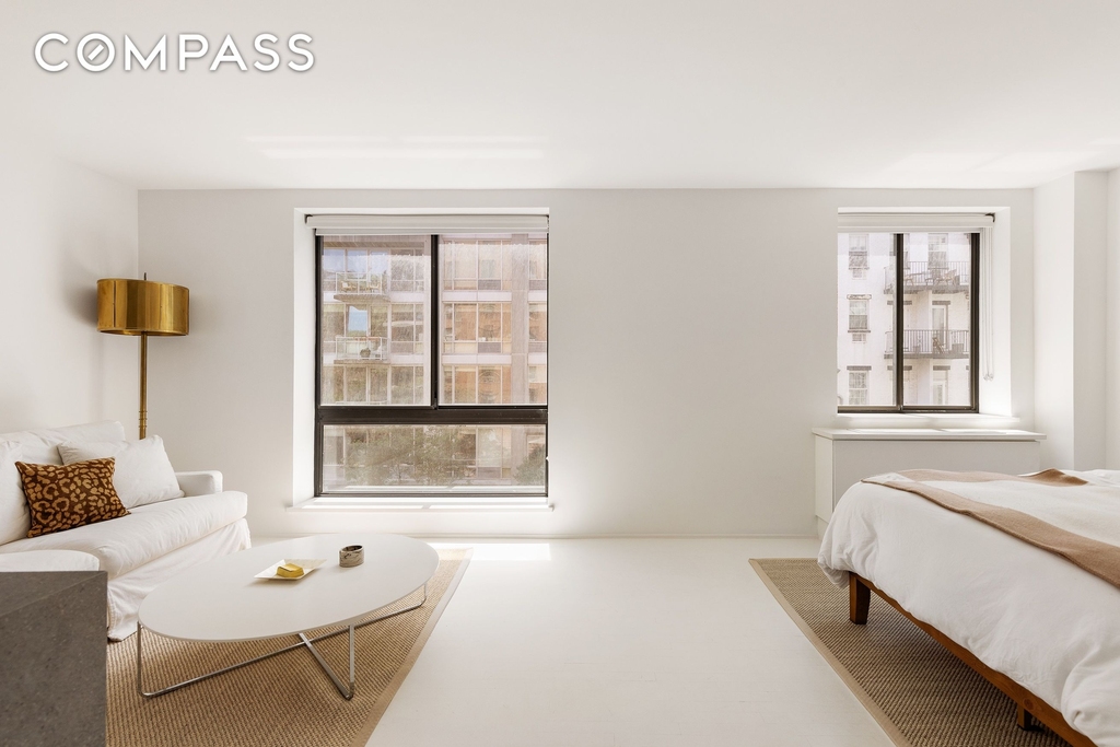 445 W 19th Street - Photo 0