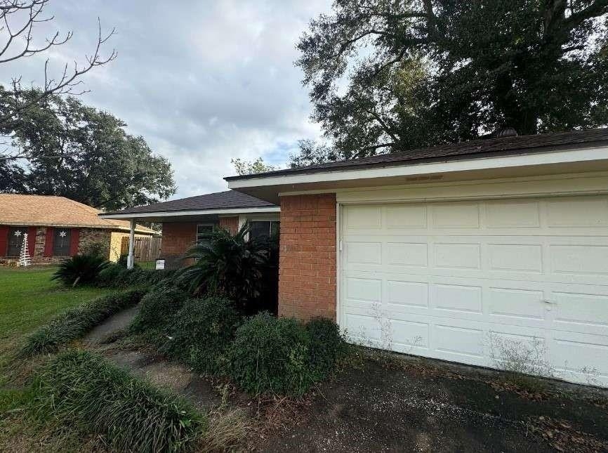 718 Westbury Street - Photo 0