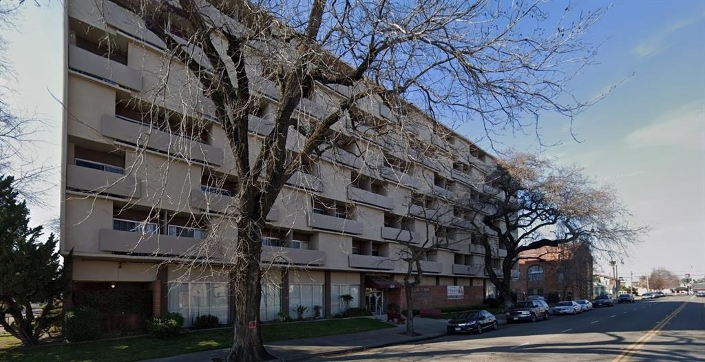 1320 N Monroe St - Photo 5