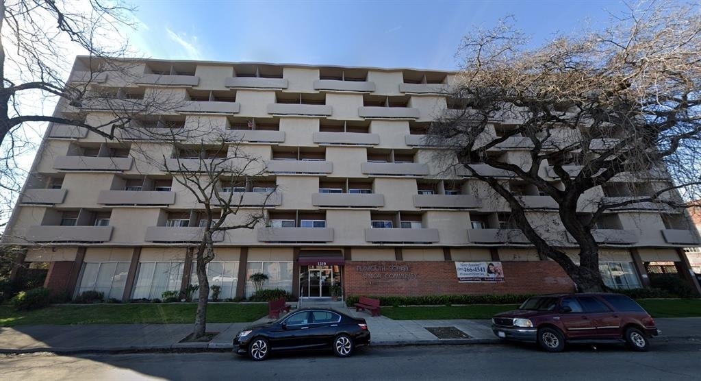 1320 N Monroe St - Photo 3