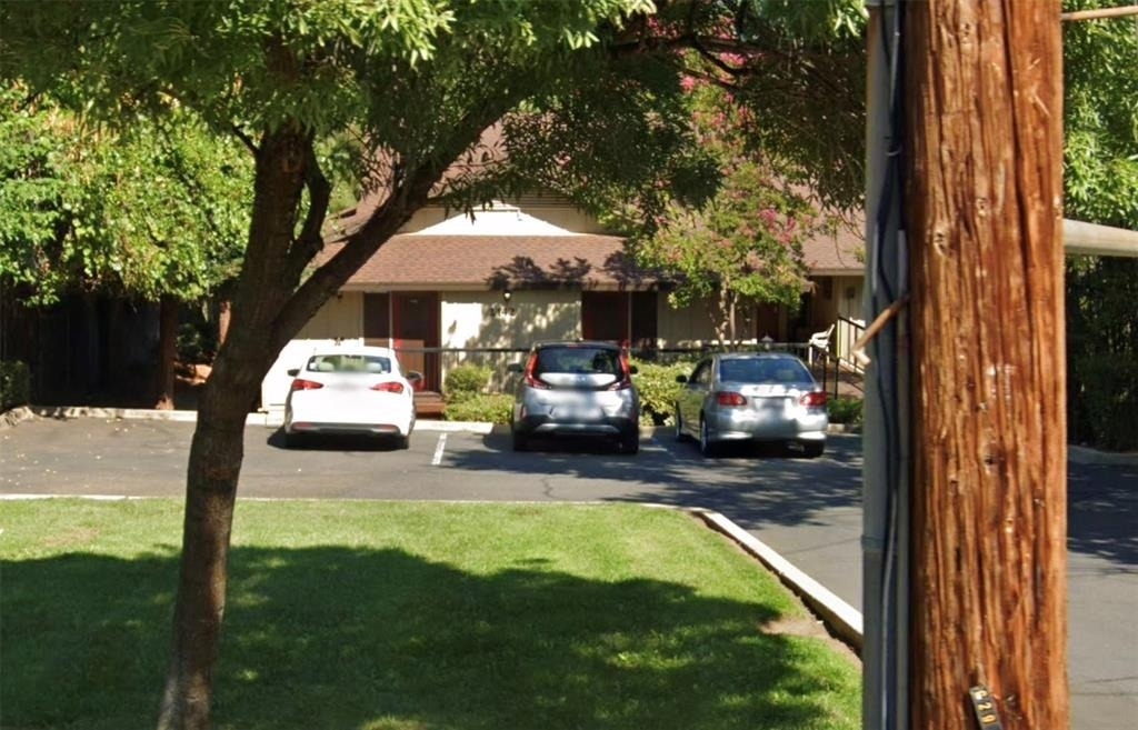 2142 Butte St - Photo 0