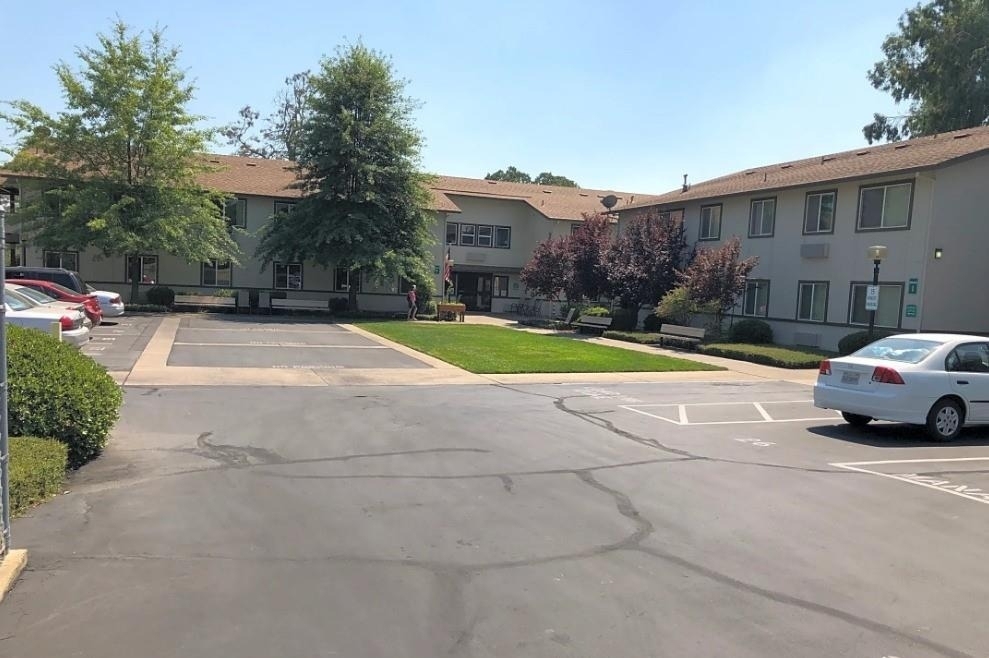 910 Canby Rd - Photo 2