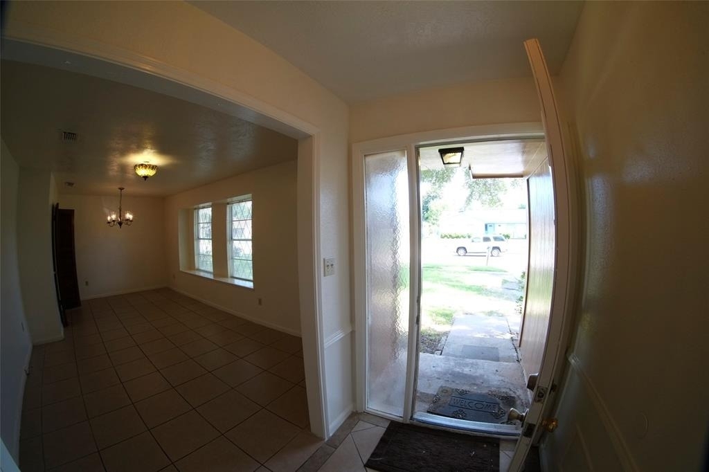 12515 Bexley Drive - Photo 2