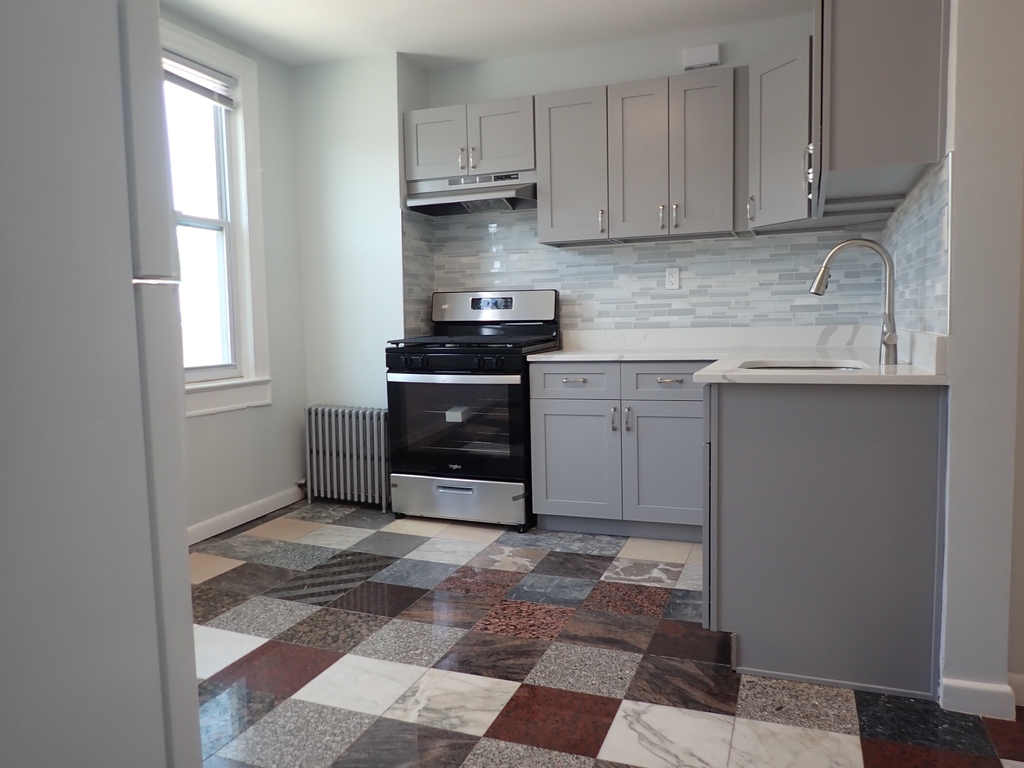 135-22 129th Street - Photo 7