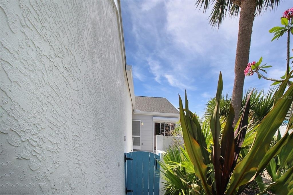 971 Waterside Lane - Photo 2