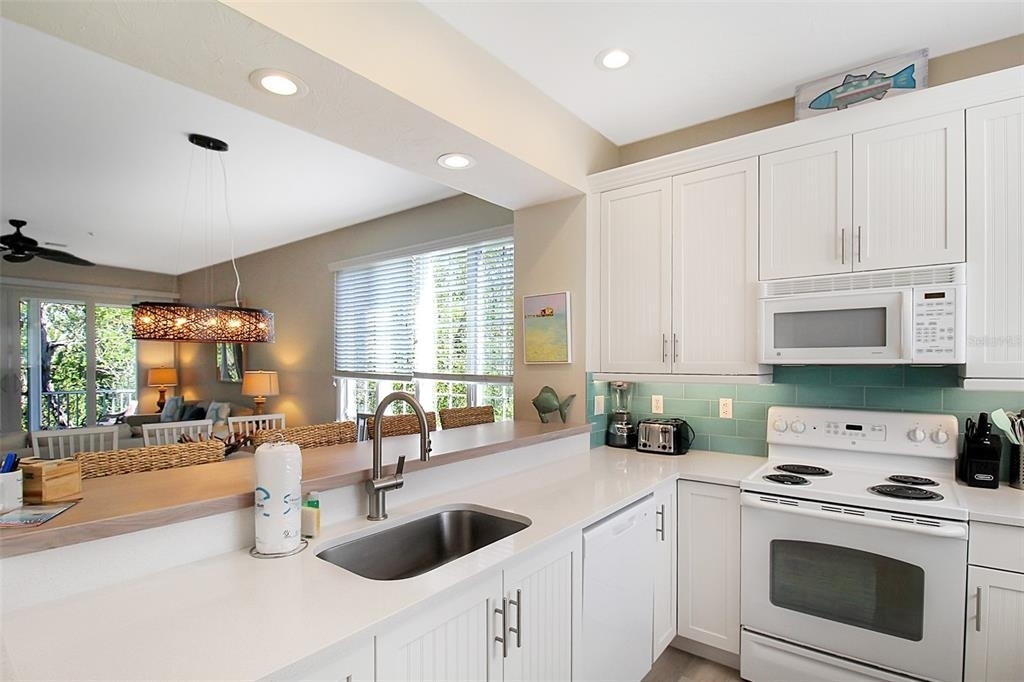 535 Forest Way - Photo 18