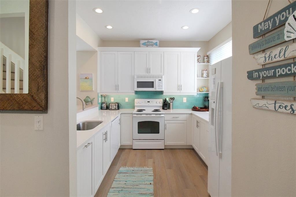 535 Forest Way - Photo 17