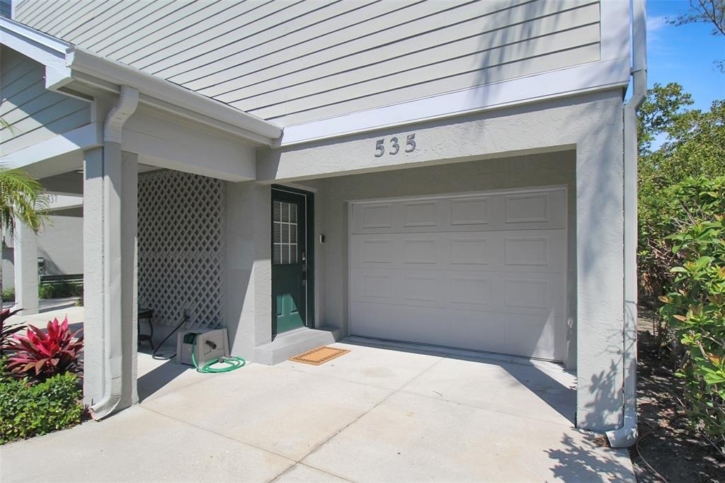 535 Forest Way - Photo 2