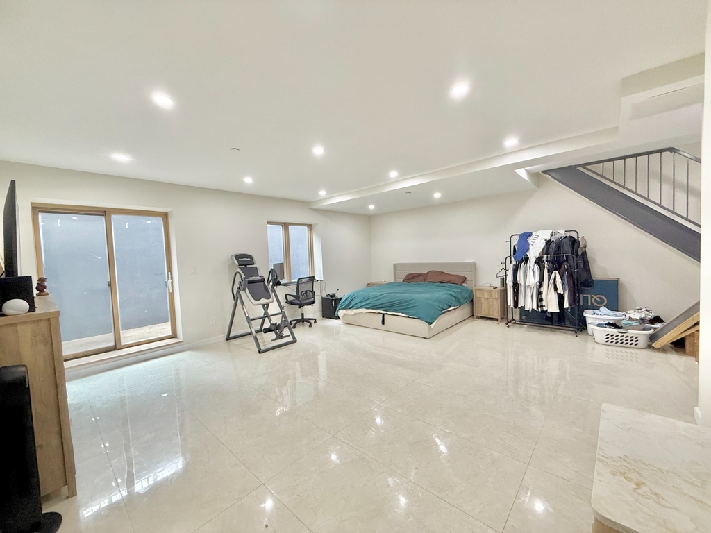 26-28 18th Street - Photo 10