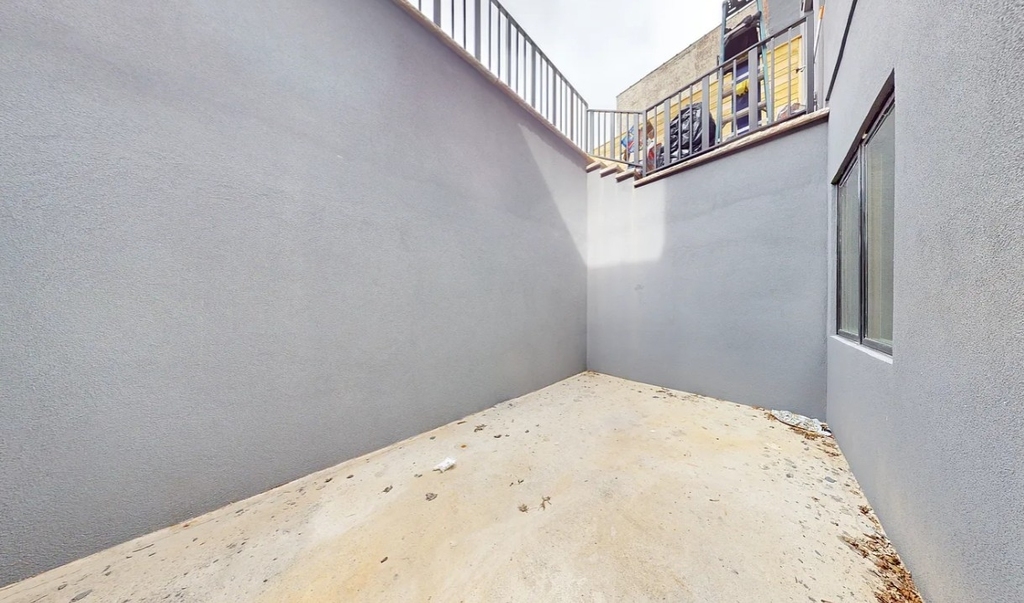 26-28 18th Street - Photo 8