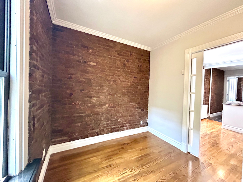 East 13th Street - Photo 2
