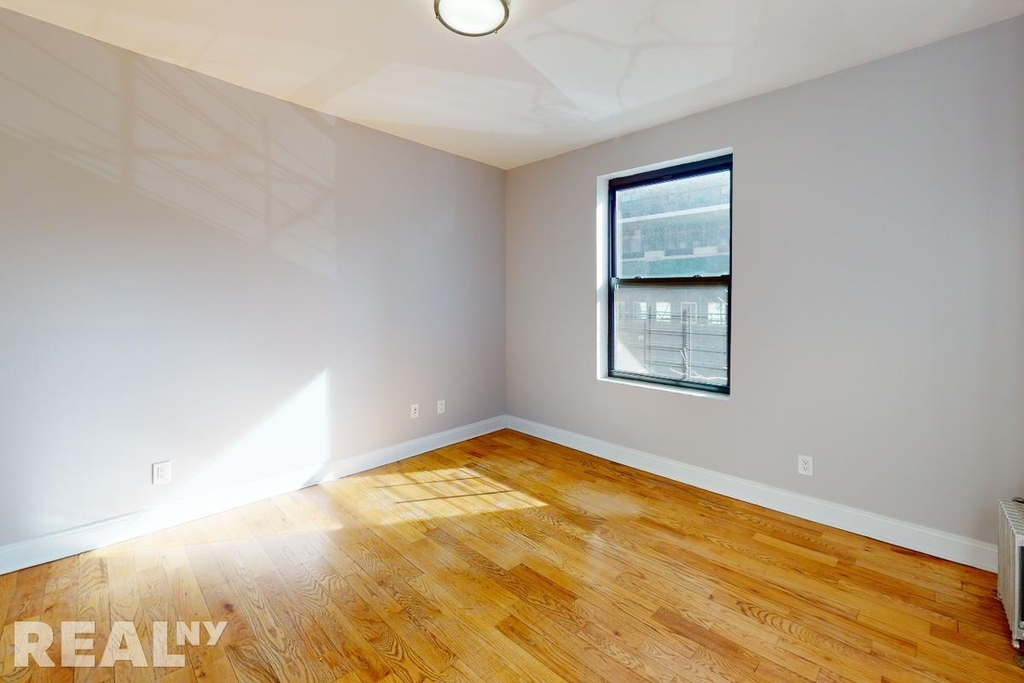 W 179th St - Photo 9