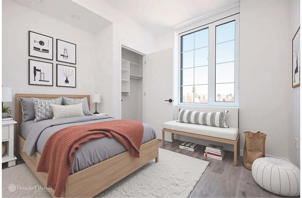 1856 Park Ave - Photo 2