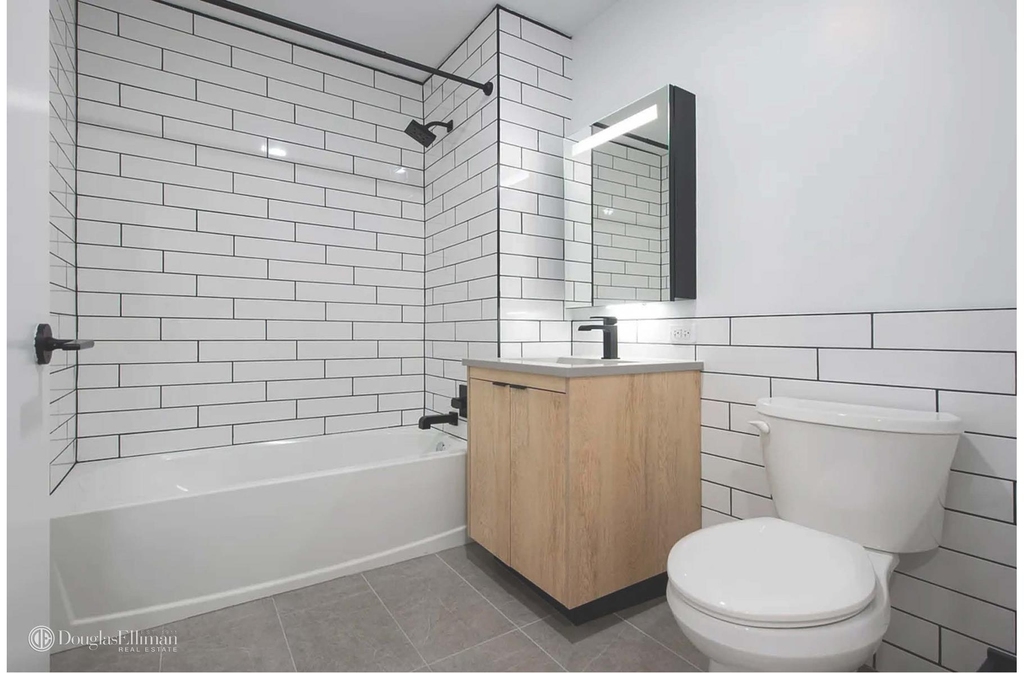 1856 Park Ave - Photo 4