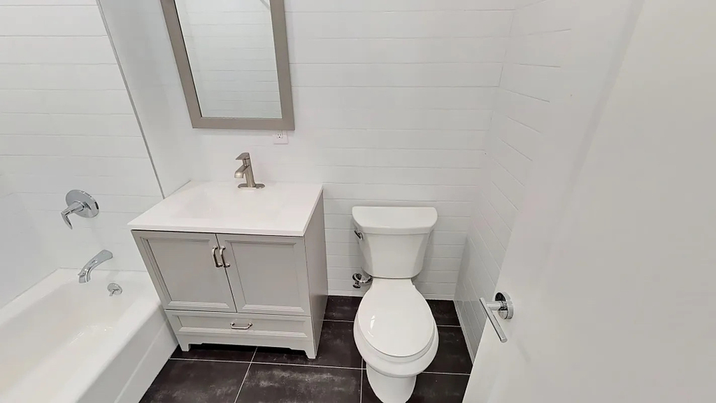 416 Lenox Avenue - Photo 3