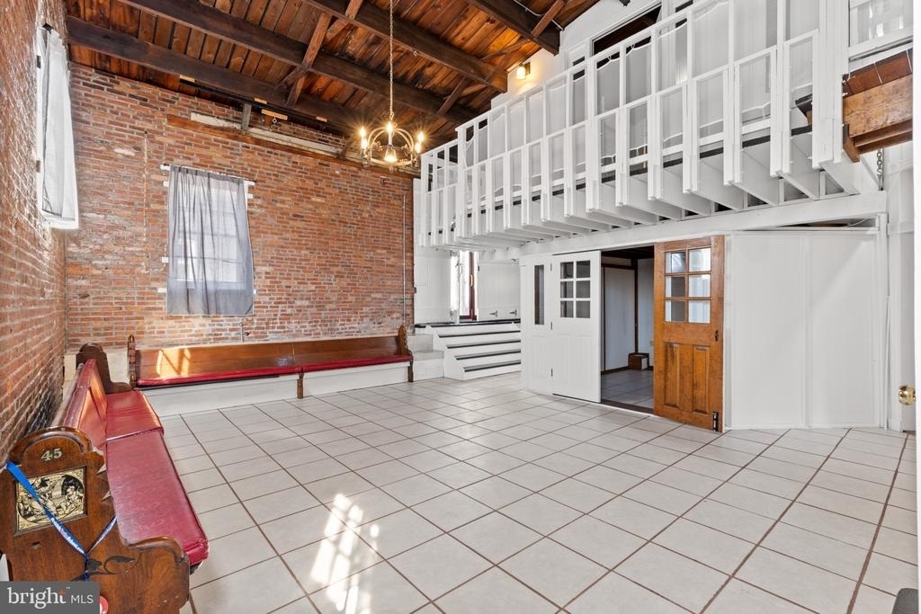 337 E Hamburg Street - Photo 20