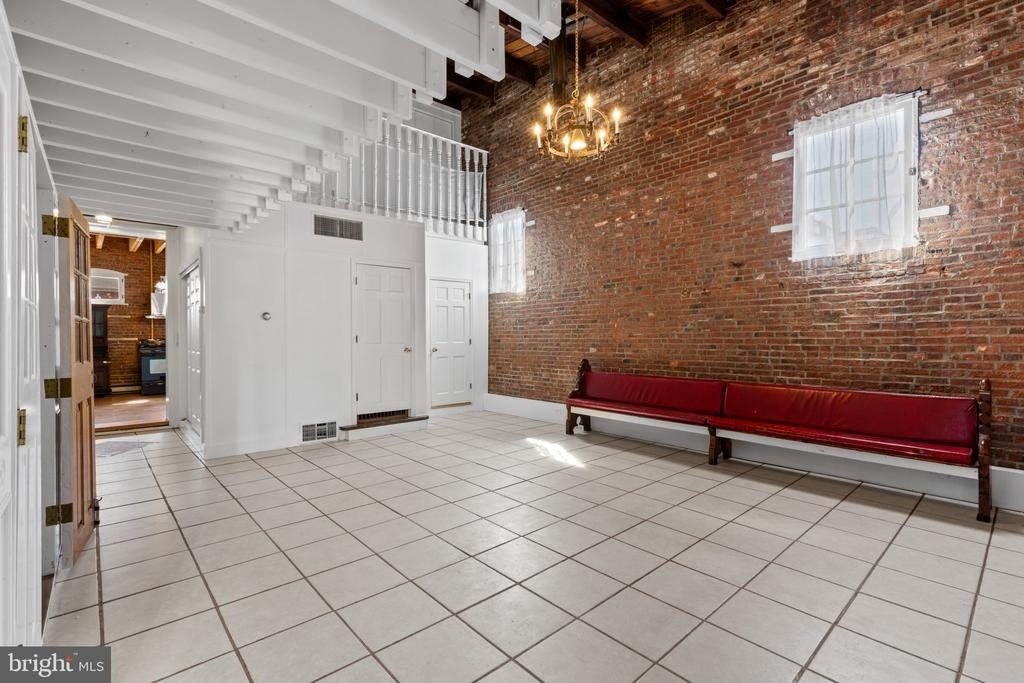 337 E Hamburg Street - Photo 19