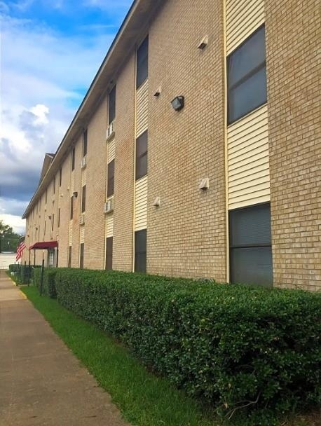122 Kickapoo St - Photo 1