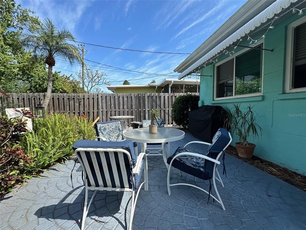 3605 Iroquois Avenue - Photo 3