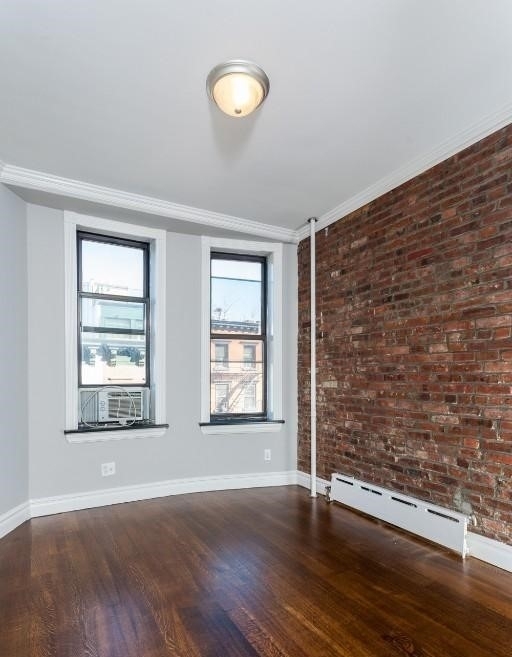 336 East 18th Street - Photo 2