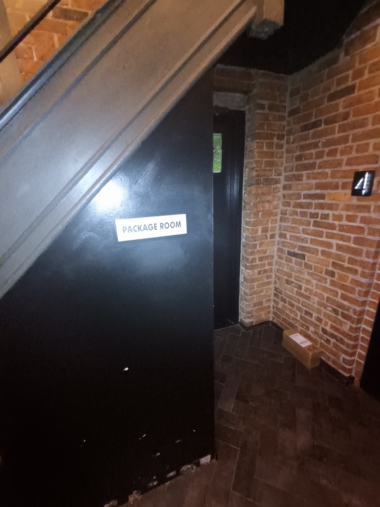 Between Bowey and Elizabeth Street - Photo 5