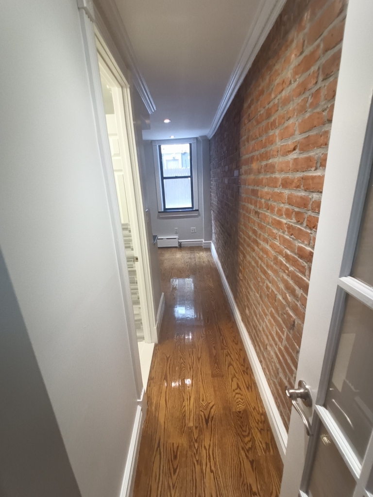 Avenue A and east 14th - Photo 3