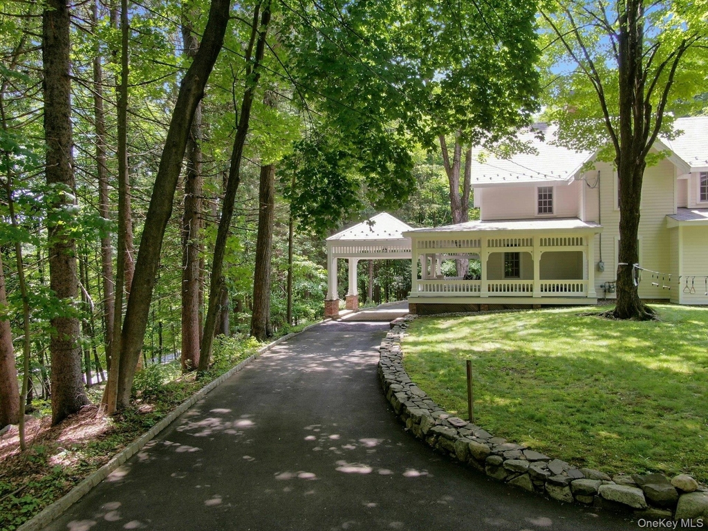 314 Haverstraw Road - Photo 40